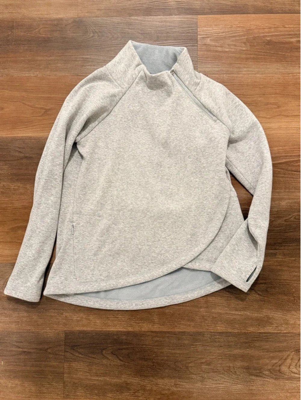 Athleta Cozy Karma Asym Pullover Size M Gray Fleece Thumbholes 158981